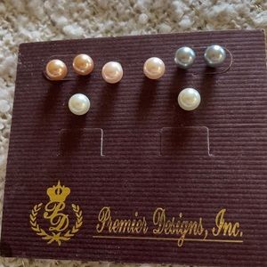 Premier Designs pearls
